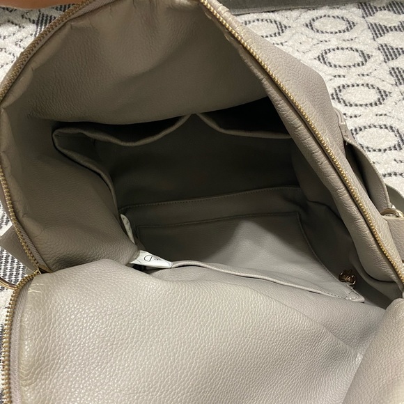 Fawn Design - The Original Diaper Bag in Gray - Picture 5 of 8